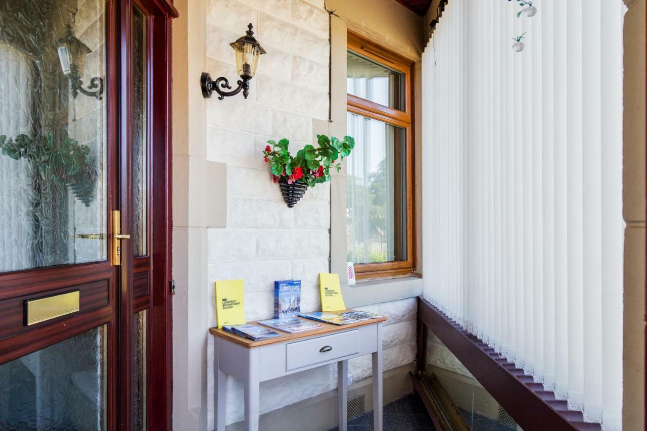 Wee White House Bed & Breakfast Edinburgh Ngoại thất bức ảnh